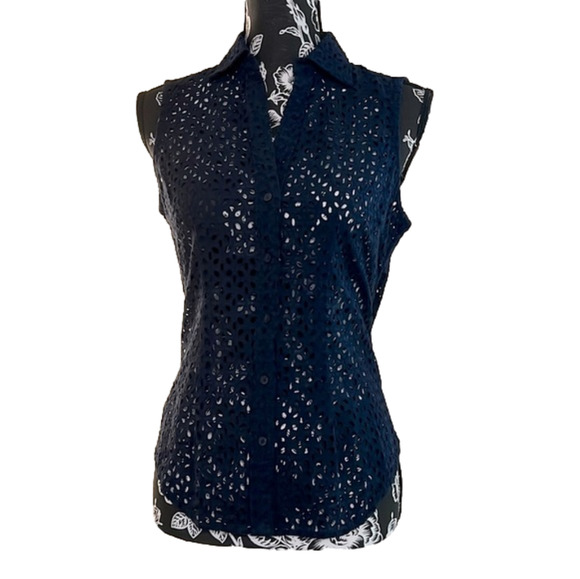 Lauren by Ralph Lauren sleeveless eyelet  button up - Picture 1 of 11